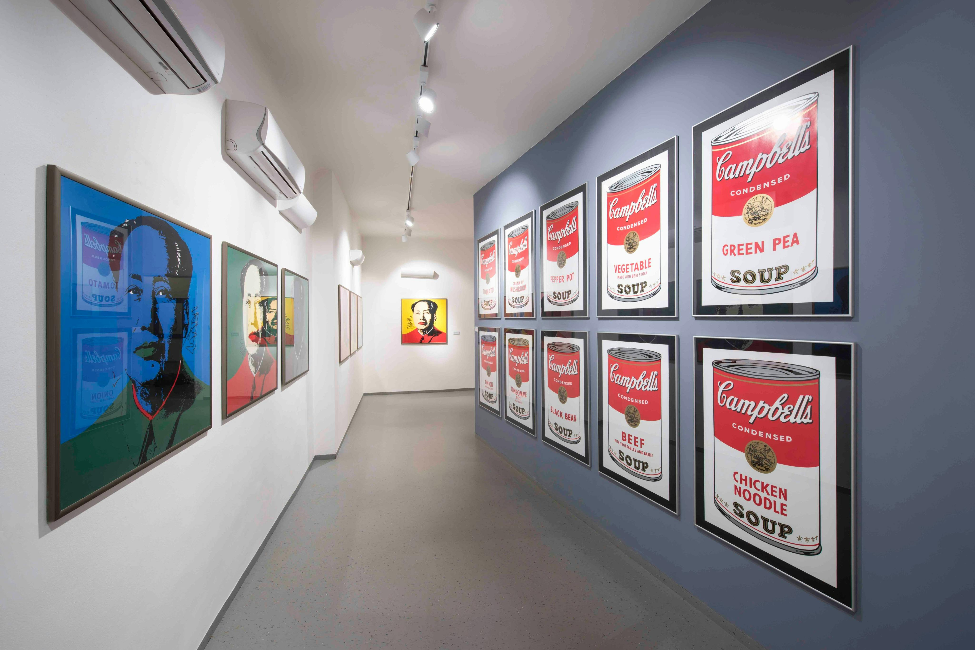 Prague: Central Gallery - Photo 1 of 5